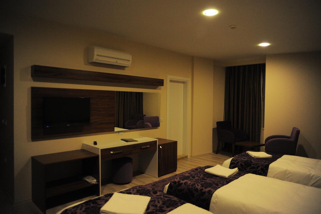 Maykon Hotel Civril  Bilik gambar