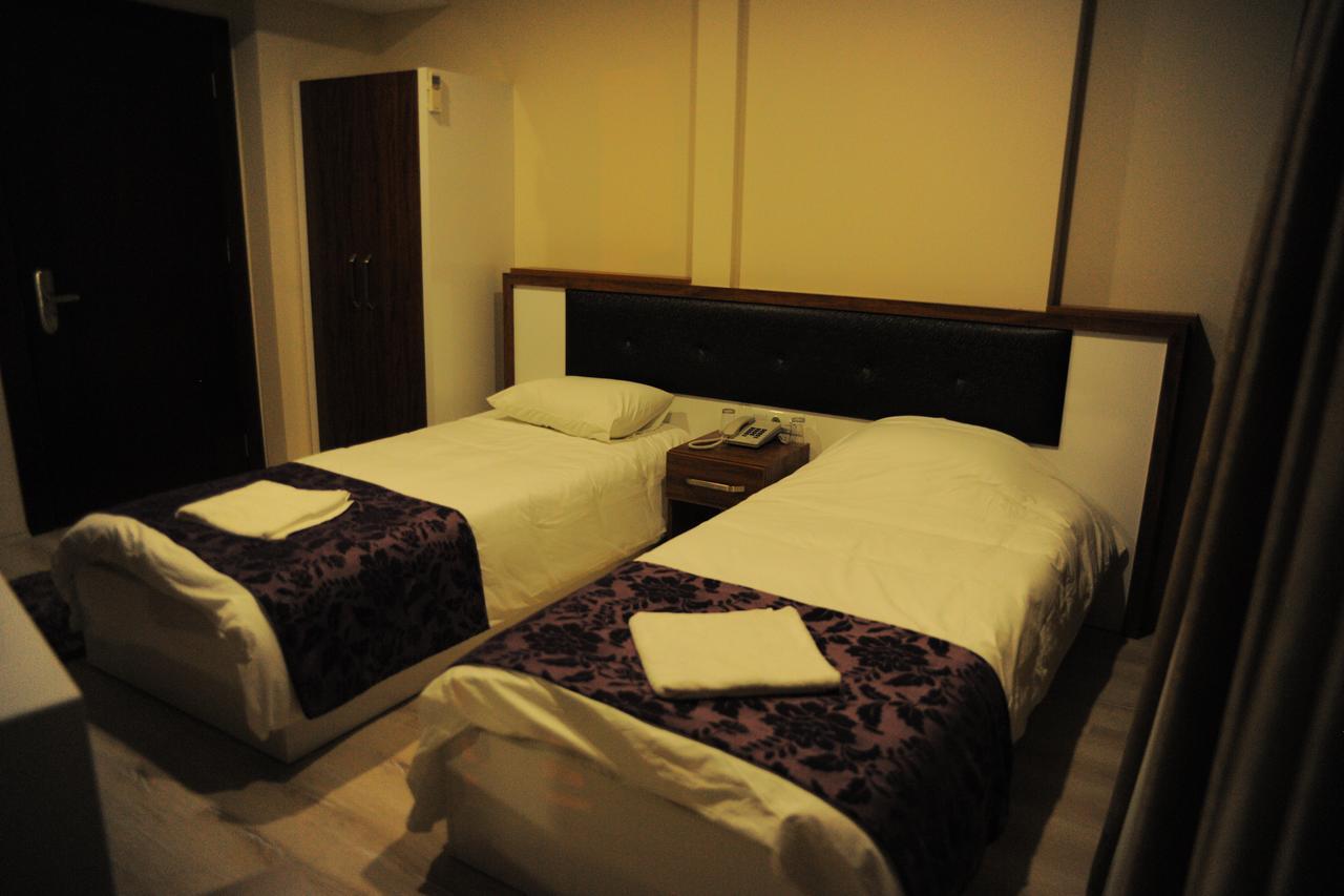Maykon Hotel Civril  Bilik gambar