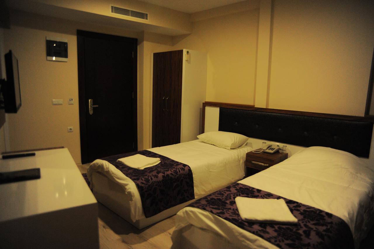 Maykon Hotel Civril  Bilik gambar